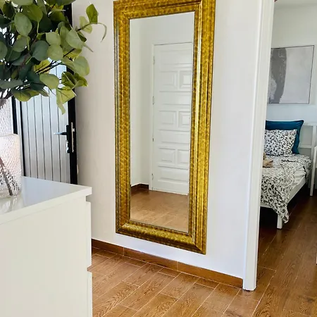 Daire Con Amplia Terraza En La Playa Puerto del Carmen (Lanzarote)