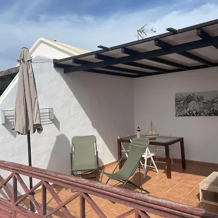 Con Amplia Terraza En La Playa * Puerto del Carmen